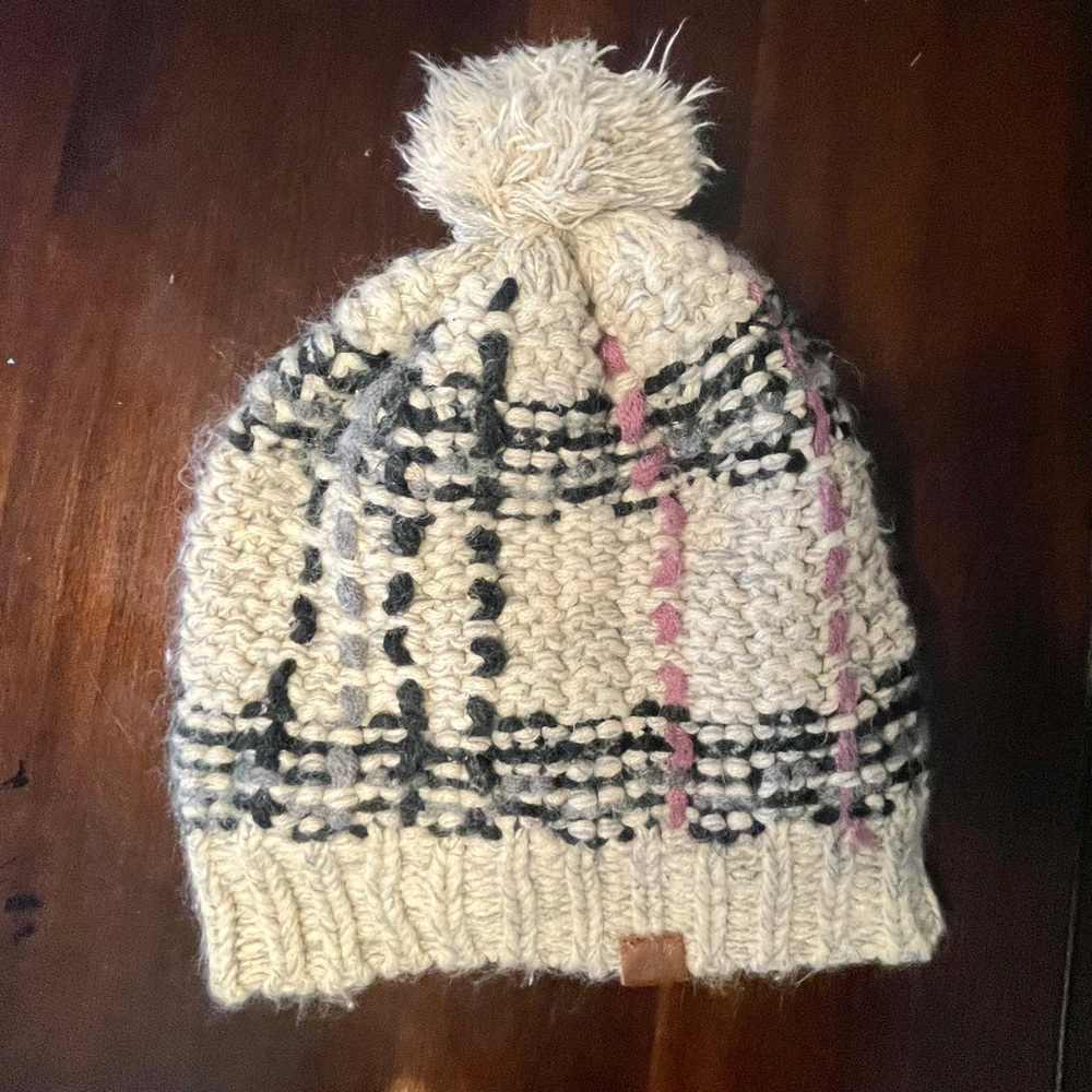 Roots Knited Beanie